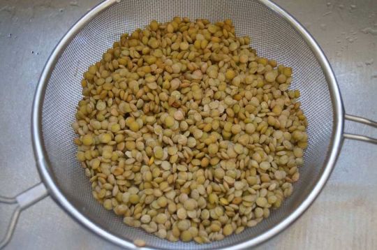 draining lentils