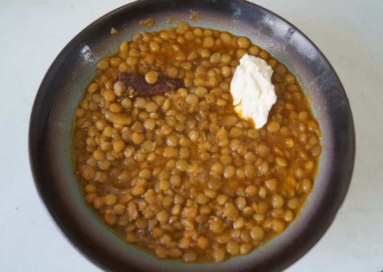 organic greek lentils with feta cheese